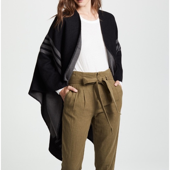 Poncho - Picture 1 of 5